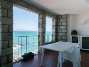Отель Luxury Apartment in L Escala Catalonia with Beach nearby  Ла-Эскала